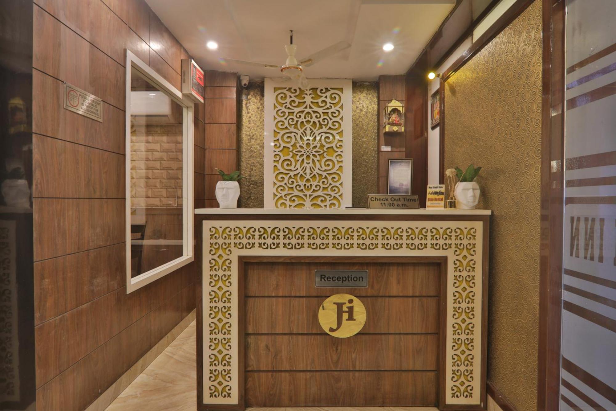 Hotel Janki Inn Sigra 2 Km From Kashi Vishwanath Dham 바라나시 외부 사진